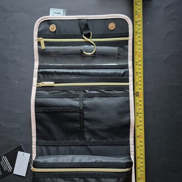 Hanging Travel Organizer - Picture 6 of 6